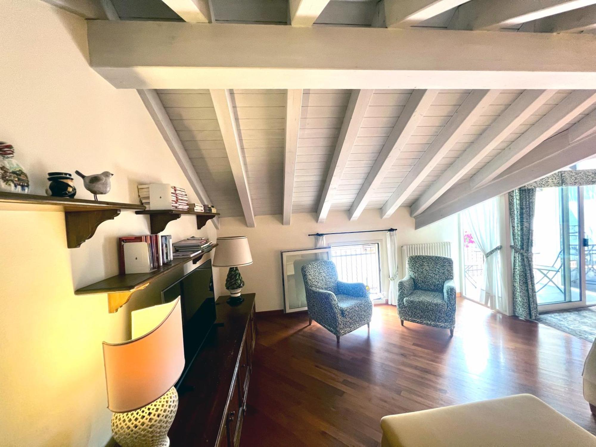 Colonno La Loggia Del Lago מראה חיצוני תמונה